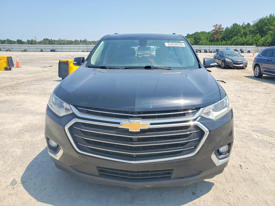 Photo 5 from auction – 2018 CHEVROLET TRAVERSE with VIN 1GNERHKW0JJ242611