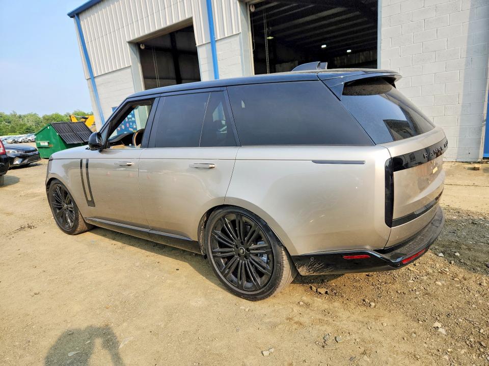 Photo 2 from auction – 2025 LAND ROVER RANGE ROVER with VIN SALKP9E91SA297608