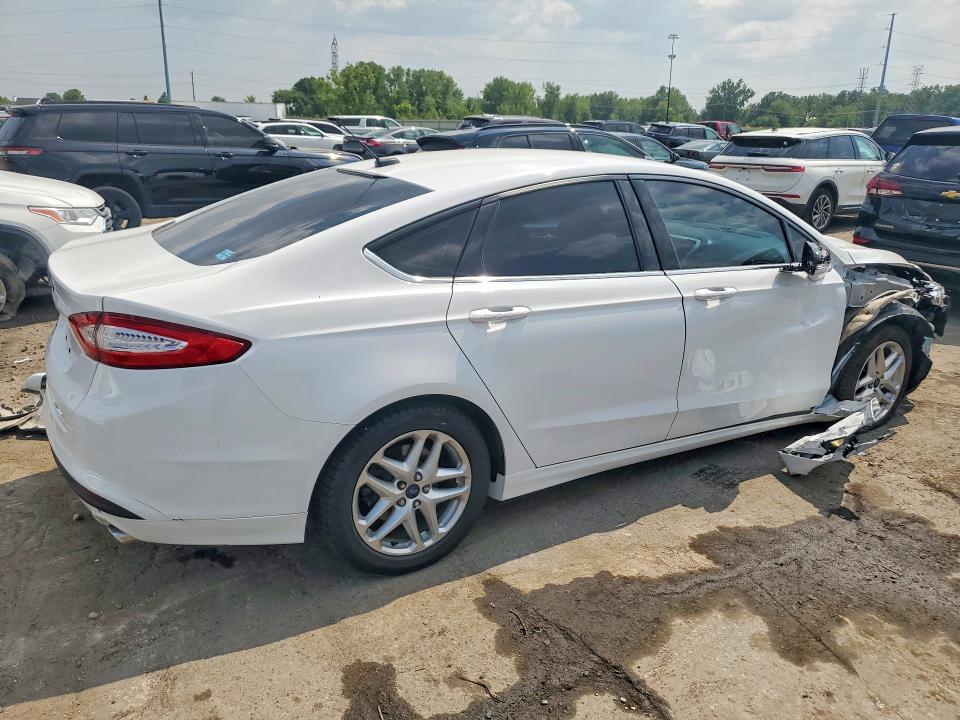 Снимка 3 от търг – 2013 FORD FUSION с VIN 3FA6P0H73DR200230