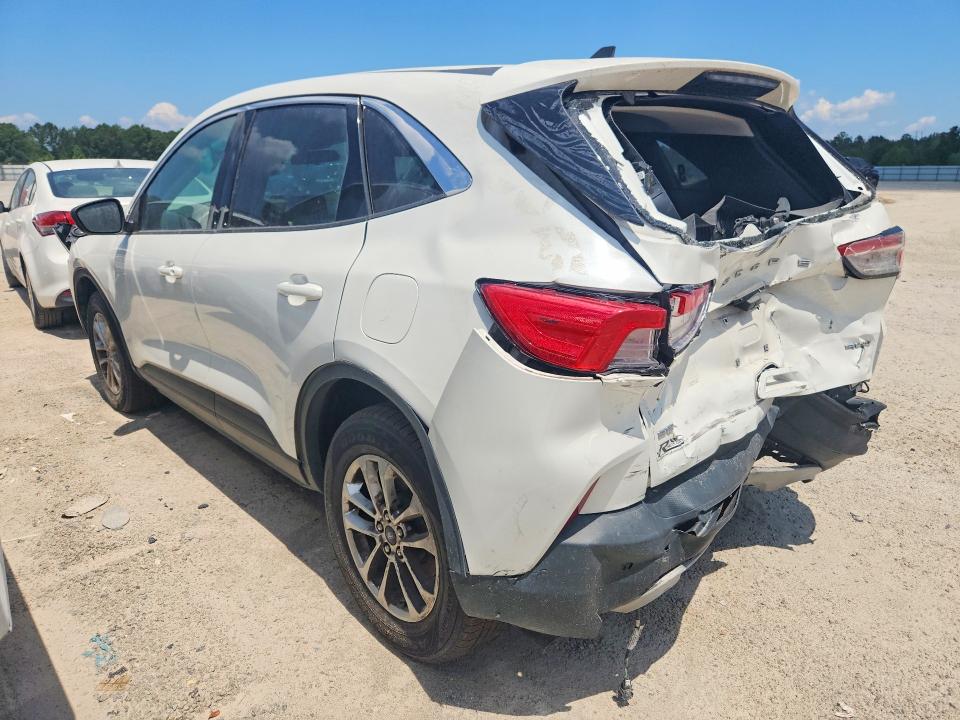 Photo 2 from auction – 2022 FORD ESCAPE with VIN 1FMCU9G60NUA60887