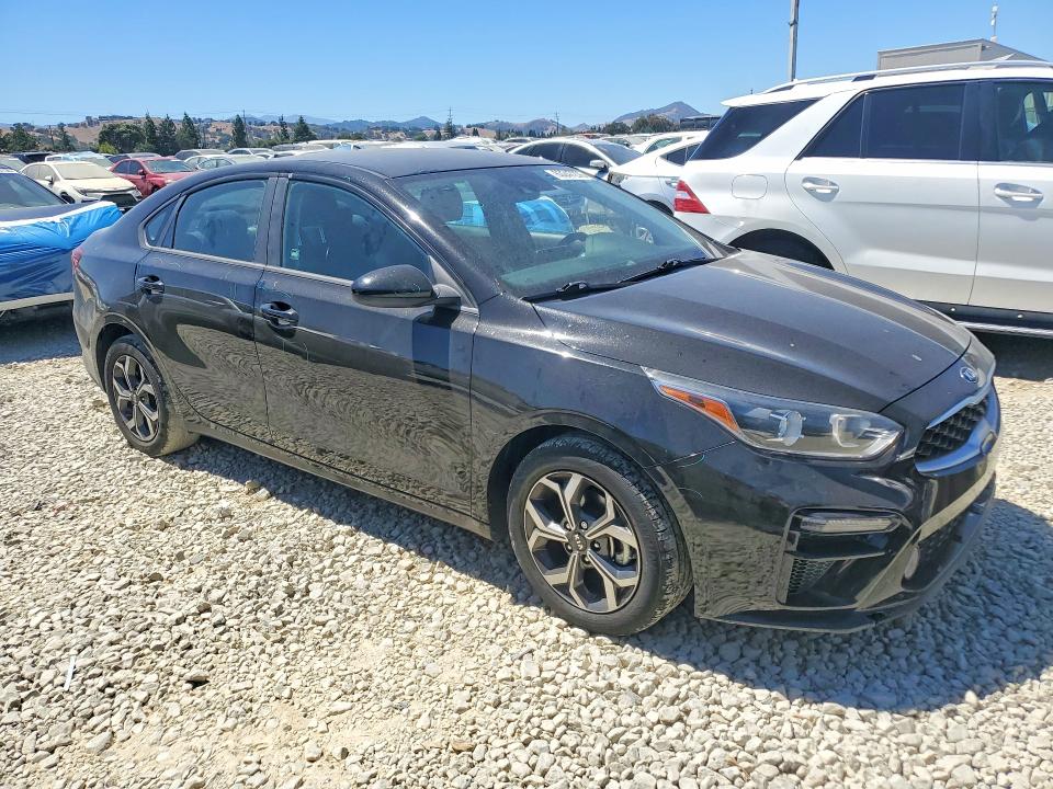 Photo 4 from auction – 2019 KIA FORTE with VIN 3KPF24AD7KE056900