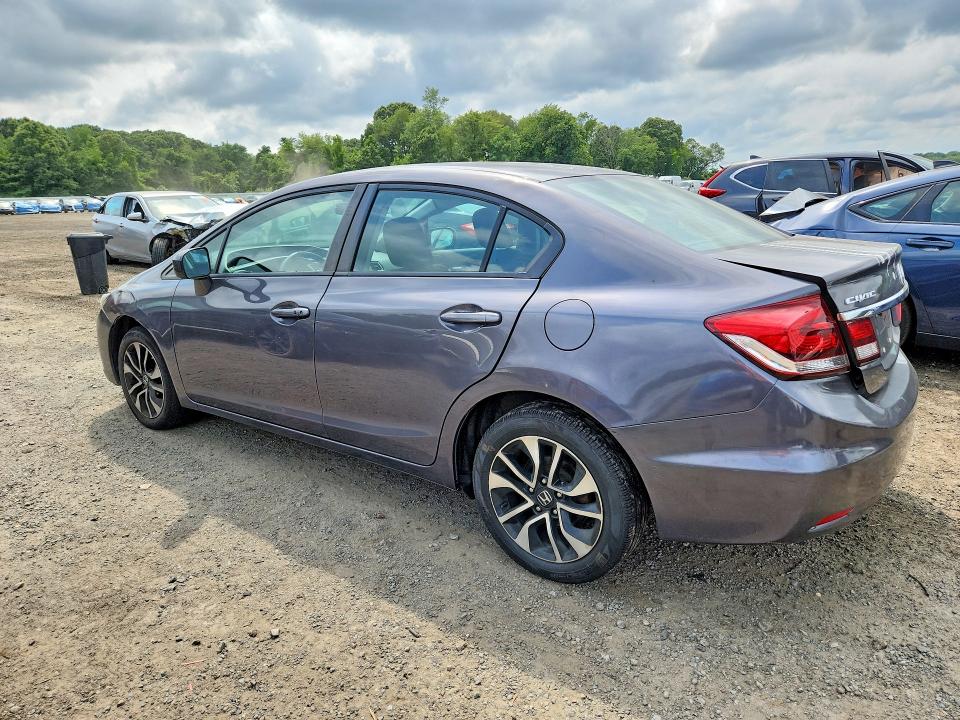 Снимка 2 от търг – 2015 HONDA CIVIC с VIN 19XFB2F82FE252720