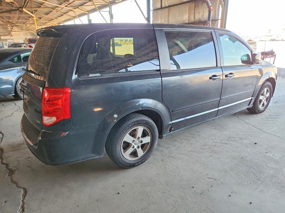 Photo 3 from auction – 2013 DODGE GRAND CARAVAN with VIN 2C4RDGCG6DR522267