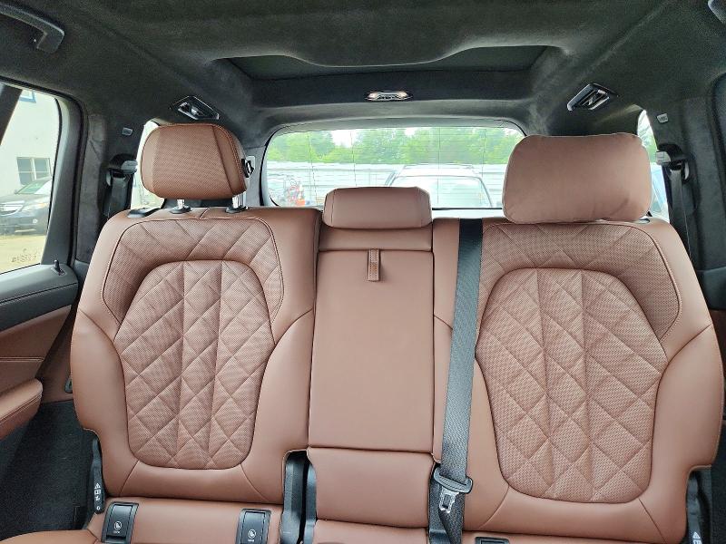 Photo 10 from auction – 2024 BMW X7 with VIN 5UX23EM04R9V25108