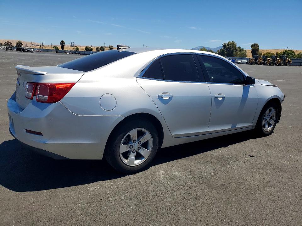 Photo 3 from auction – 2015 CHEVROLET MALIBU with VIN 1G11A5SL7FF193414