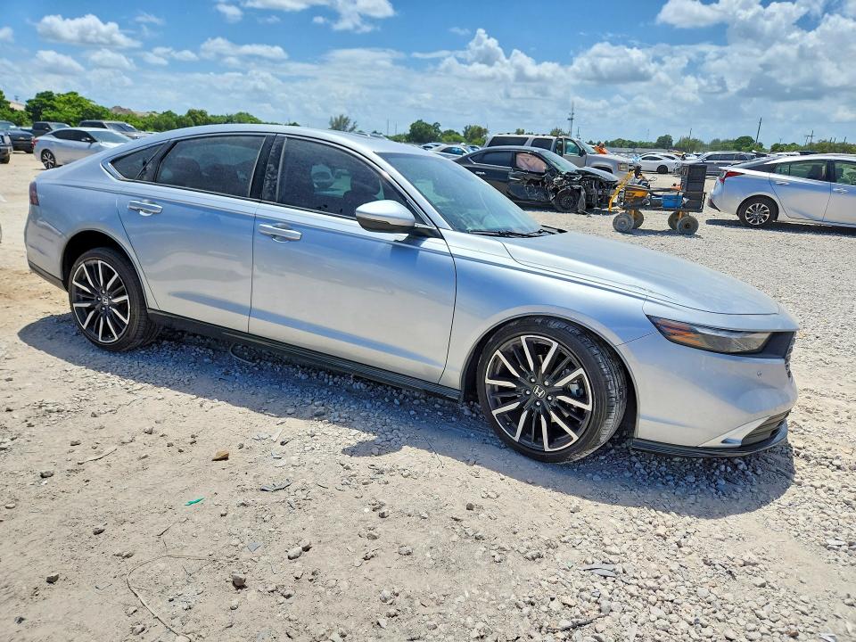 Photo 4 from auction – 2025 HONDA ACCORD with VIN 1HGCY2F89SA036122