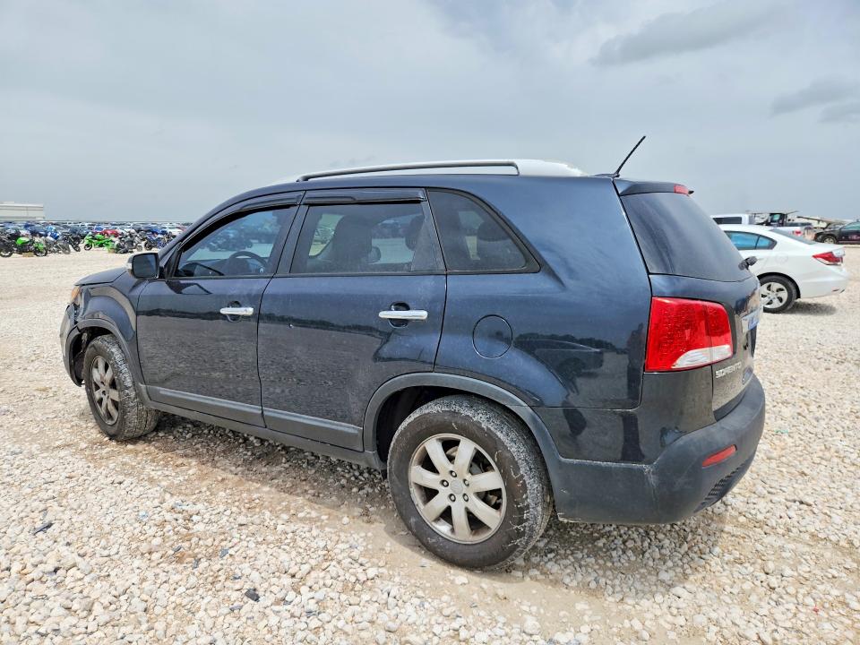 Photo 2 from auction – 2013 KIA SORENTO with VIN 5XYKT4A24DG370021