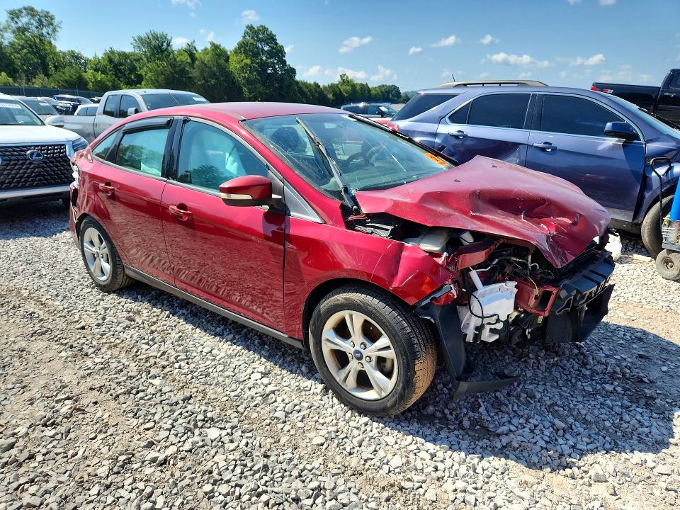 Photo 4 from auction – 2014 FORD FOCUS with VIN 1FADP3F22EL388139