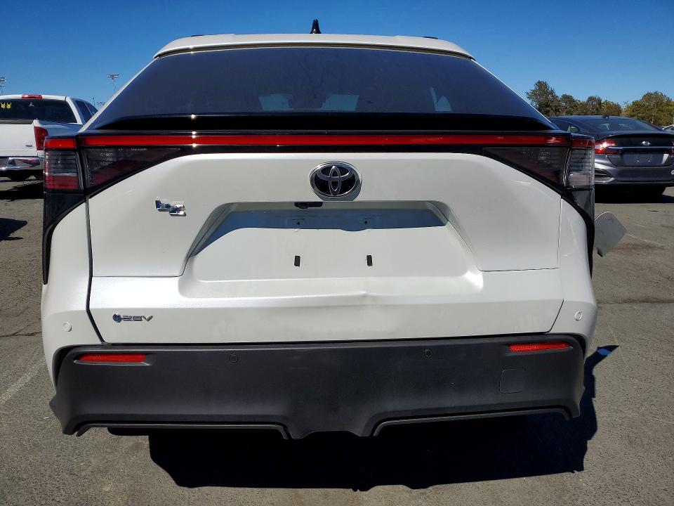 Photo 6 from auction – 2026 TOYOTA BZ with VIN JTMBCAEB0TJ009005