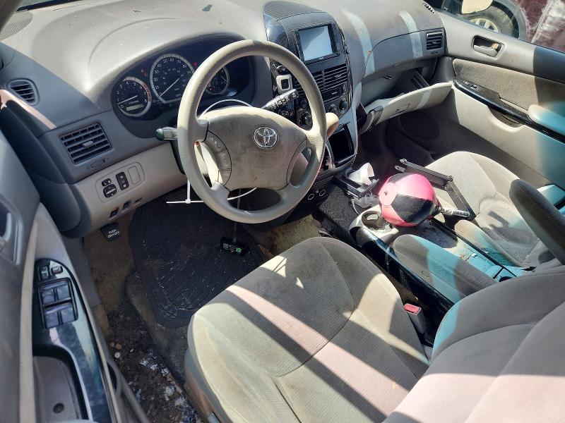 Photo 8 from auction – 2004 TOYOTA SIENNA with VIN 5TDZA23C44S219018