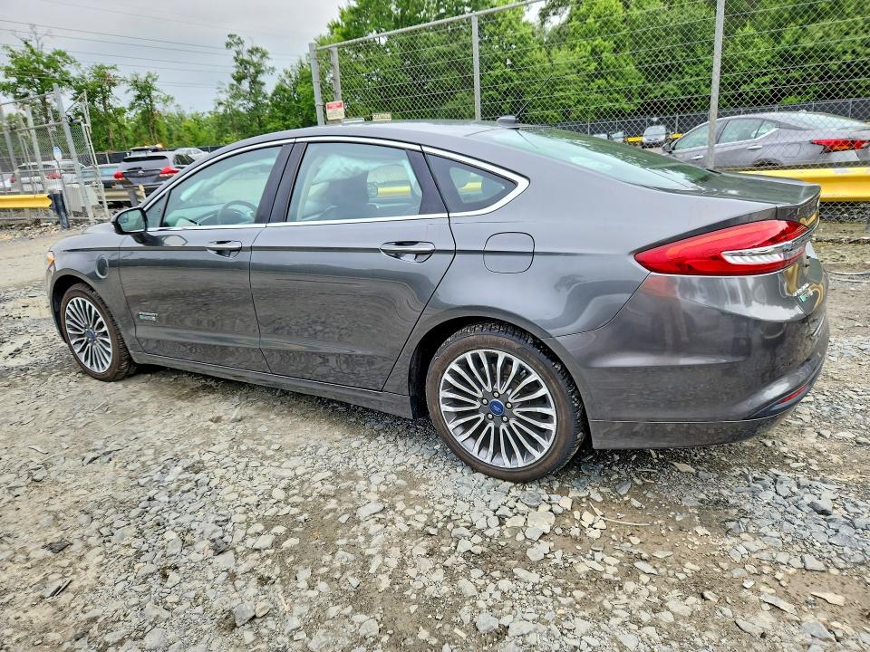 Photo 2 from auction – 2017 FORD FUSION with VIN 3FA6P0PU7HR321016