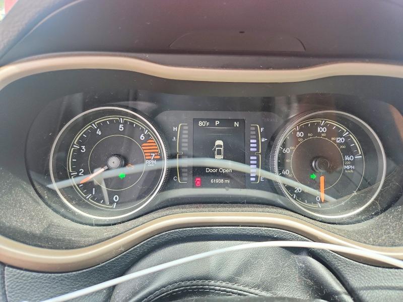 Photo 9 from auction – 2017 JEEP CHEROKEE with VIN 1C4PJLCB3HW619629