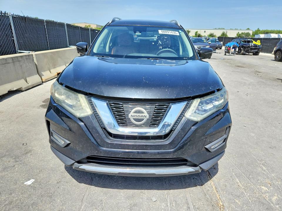 Photo 5 from auction – 2017 NISSAN ROGUE with VIN JN8AT2MTXHW143921
