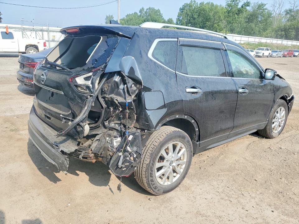 Photo 3 from auction – 2017 NISSAN ROGUE with VIN 5N1AT2MV9HC762214