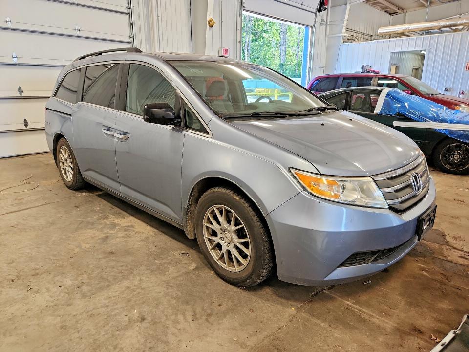 Photo 4 from auction – 2013 HONDA ODYSSEY with VIN 5FNRL5H68DB026129
