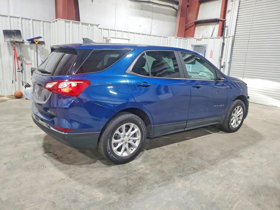 Photo 3 from auction – 2021 CHEVROLET EQUINOX with VIN 3GNAXUEV3ML338701