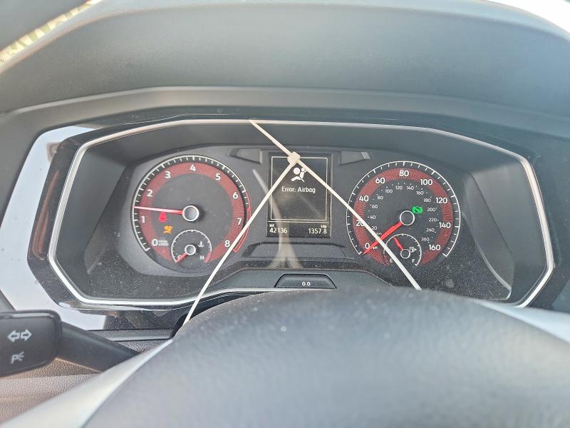 Photo 9 from auction – 2019 VOLKSWAGEN JETTA with VIN 3VWCB7BU9KM219035