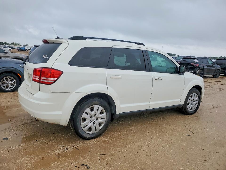 Снимка 3 от търг – 2016 DODGE JOURNEY с VIN 3C4PDCAB6GT102940