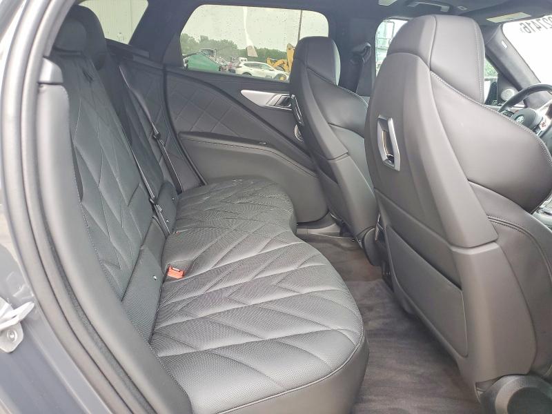 Photo 10 from auction – 2025 BMW XM with VIN 5YM23CS09S9Y35986