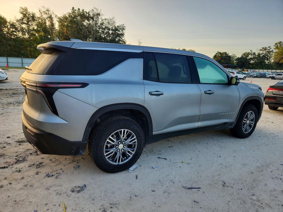 Photo 3 from auction – 2024 CHEVROLET TRAVERSE with VIN 1GNEREKS9RJ163753