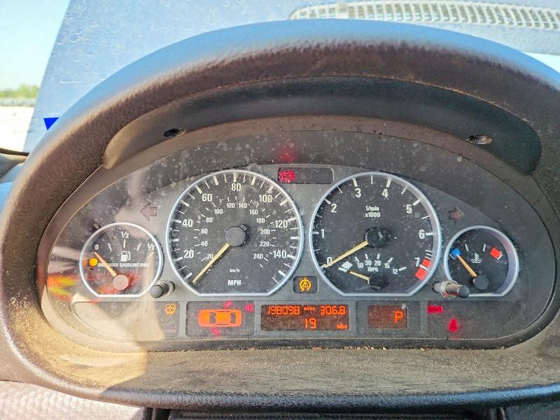 Photo 9 from auction – 2004 BMW 330 with VIN WBAEV53464KM37673
