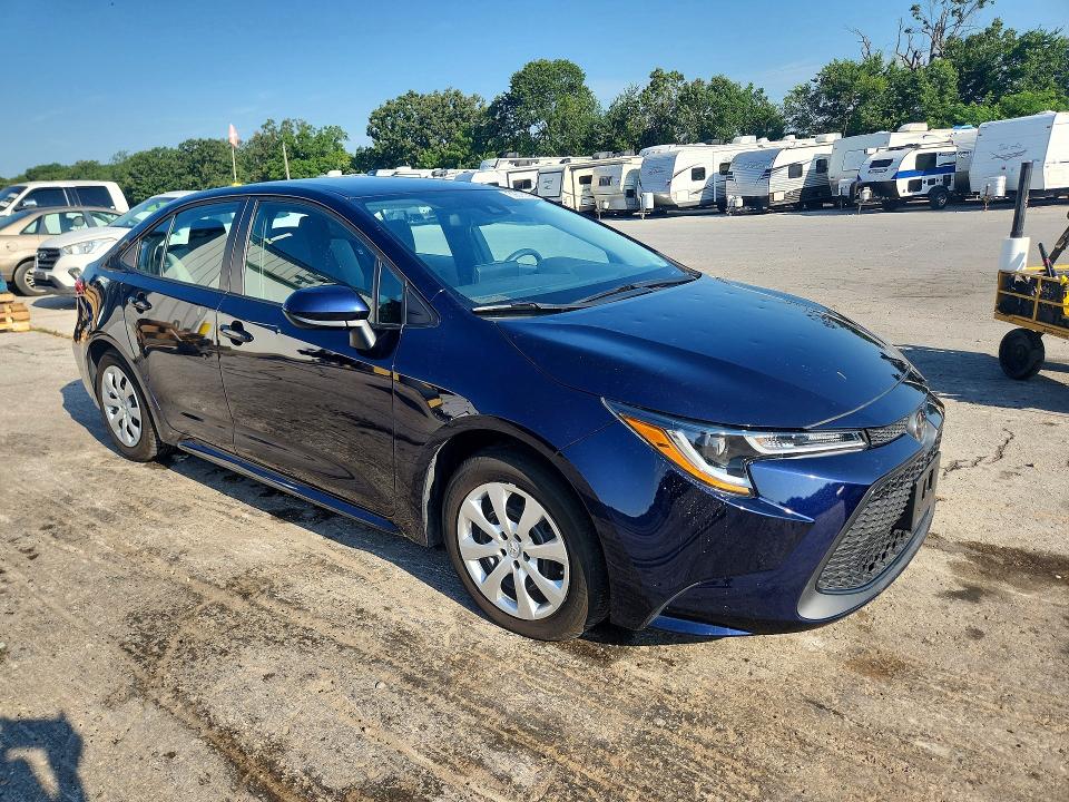 Photo 4 from auction – 2022 TOYOTA COROLLA with VIN 5YFEPMAE7NP345901