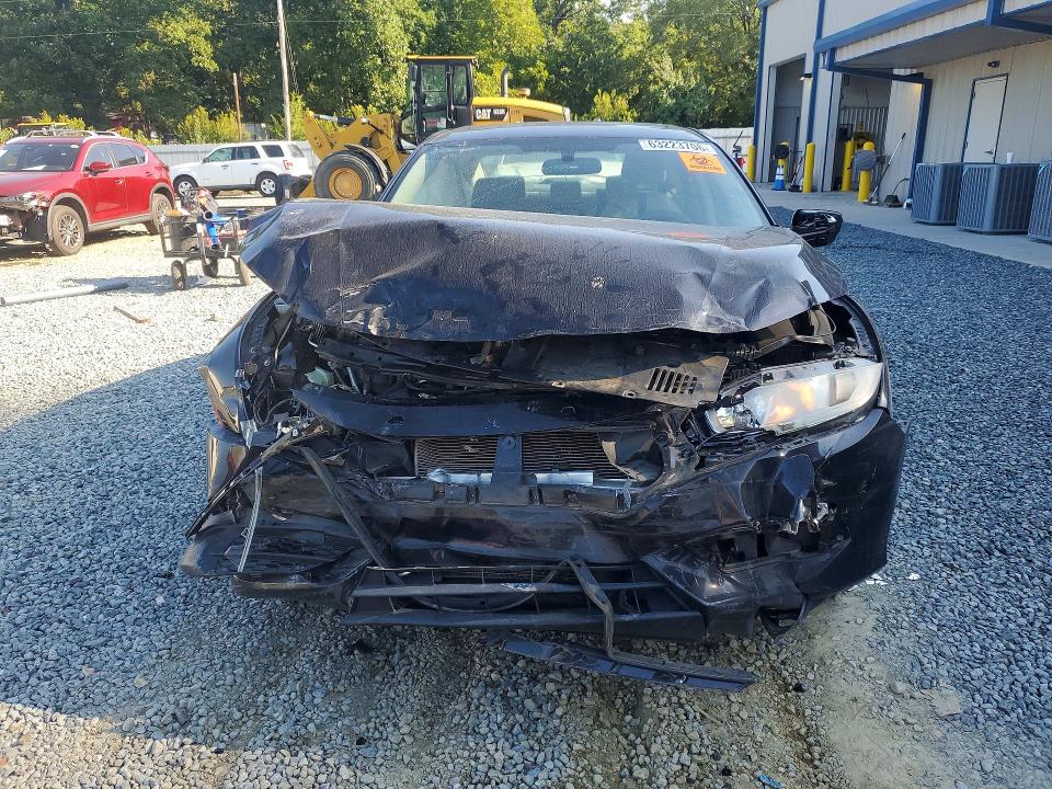 Photo 5 from auction – 2018 HONDA CIVIC with VIN 19XFC2F79JE004493