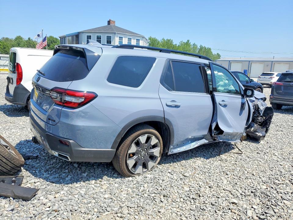 Photo 3 from auction – 2026 HONDA PILOT with VIN 5FNYG1H84TB002113