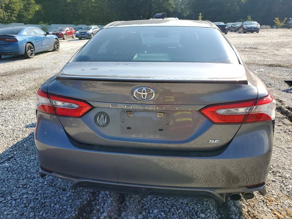 Photo 6 from auction – 2018 TOYOTA CAMRY with VIN 4T1B11HK9JU155010