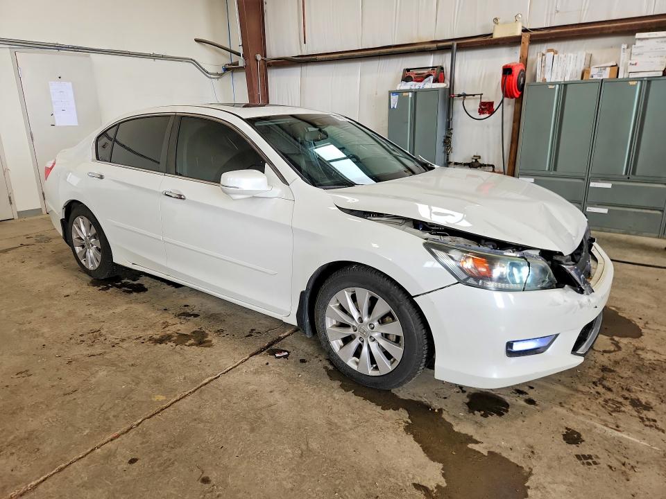 Photo 4 from auction – 2014 HONDA ACCORD with VIN 1HGCR2F84EA806342