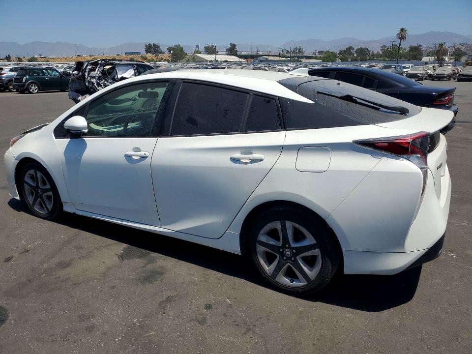 Photo 2 from auction – 2016 TOYOTA PRIUS with VIN JTDKARFU5G3026784
