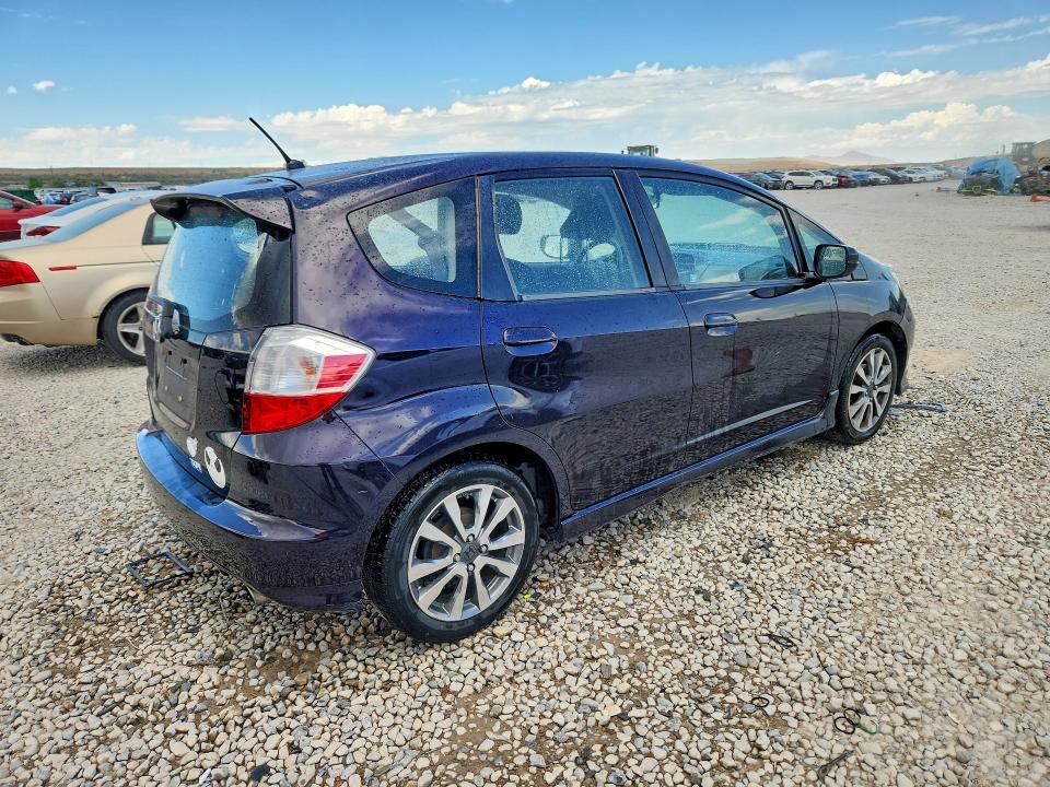 Photo 3 from auction – 2013 HONDA FIT with VIN JHMGE8H56DC076095