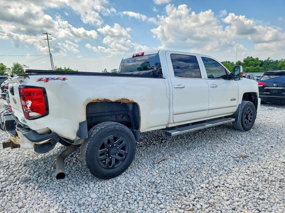 Photo 3 from auction – 2015 CHEVROLET SILVERADO with VIN 1GC1KXE81FF563683