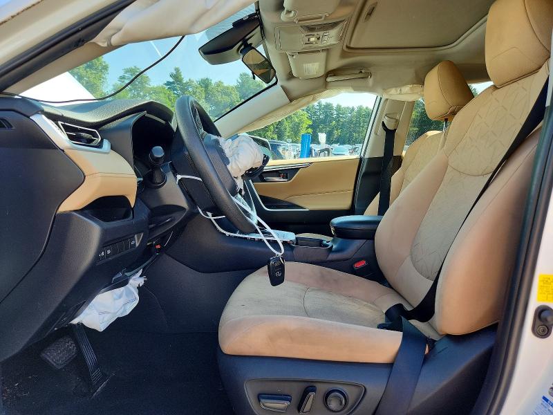 Photo 7 from auction – 2021 TOYOTA RAV4 with VIN 2T3P1RFV3MC170892