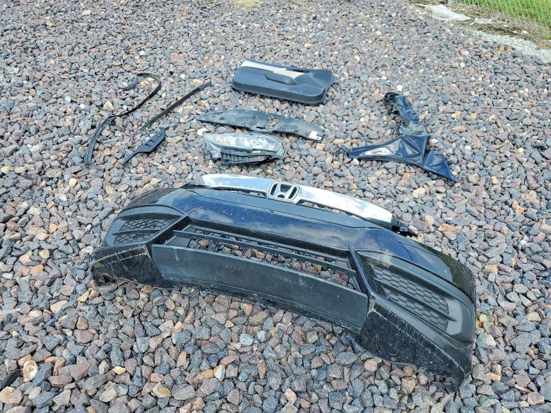 Zdjęcie 12 z aukcji – 2018 HONDA CIVIC z VIN 19XFC2F76JE023552