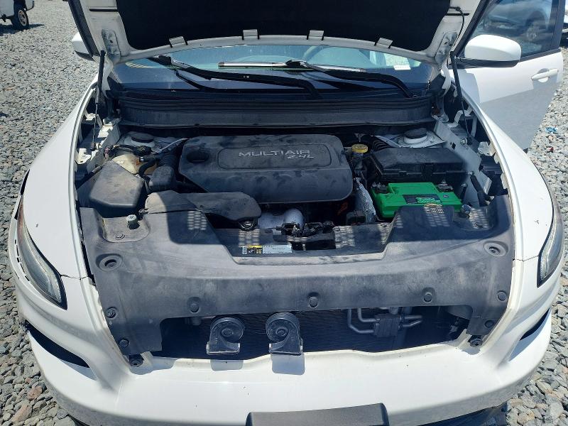 Снимка 12 от търг – 2018 JEEP CHEROKEE с VIN 1C4PJMCB4JD502083