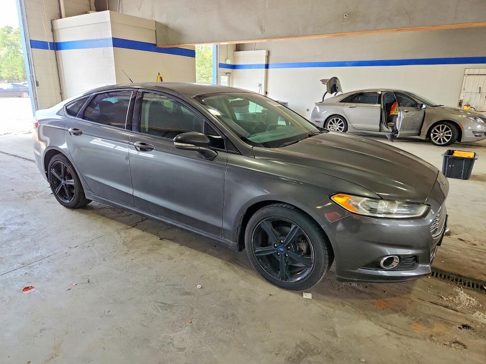 Photo 4 from auction – 2016 FORD FUSION with VIN 3FA6P0H72GR263940