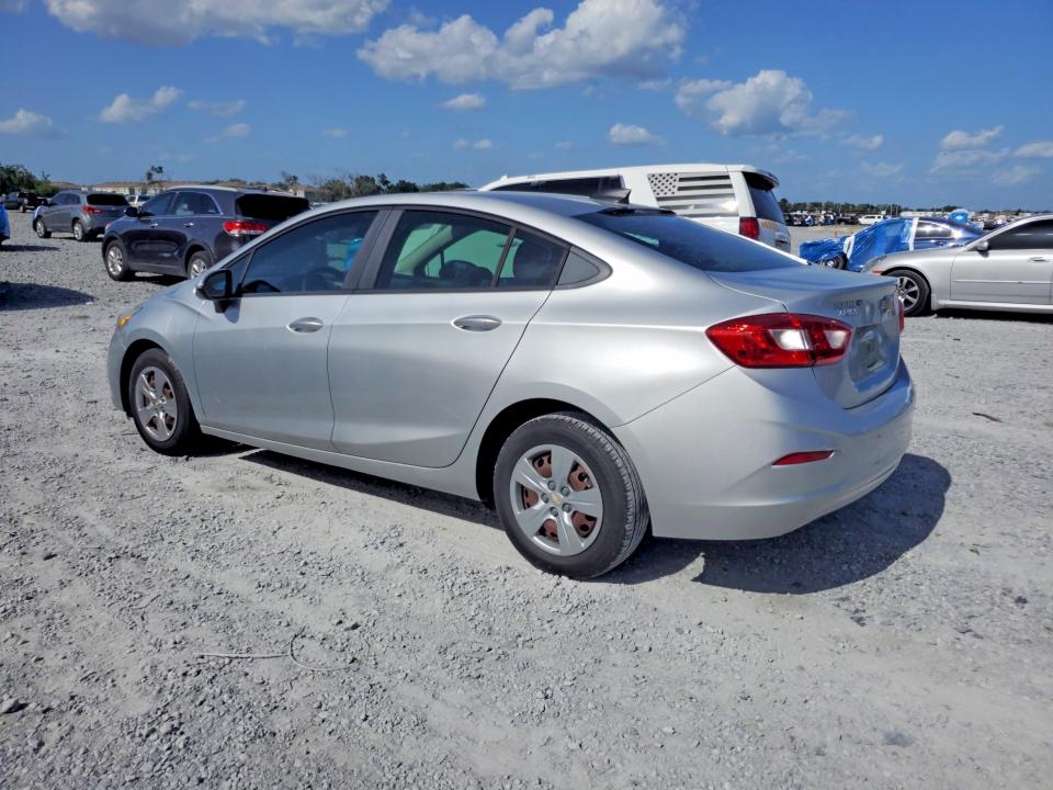 Photo 2 from auction – 2018 CHEVROLET CRUZE with VIN 1G1BC5SM2J7108375