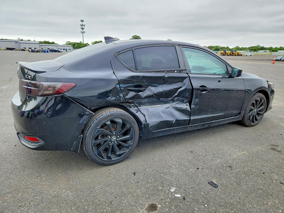 Снимка 3 от търг – 2016 ACURA ILX с VIN 19UDE2F84GA000178