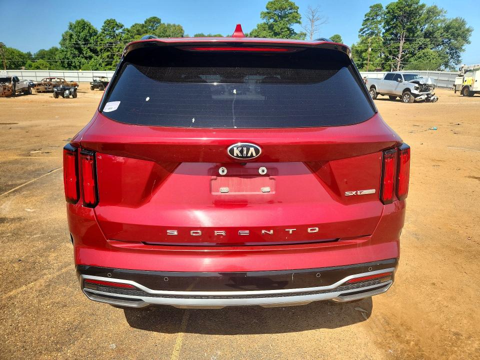 Photo 6 from auction – 2021 KIA SORENTO with VIN 5XYRK4LF4MG024682