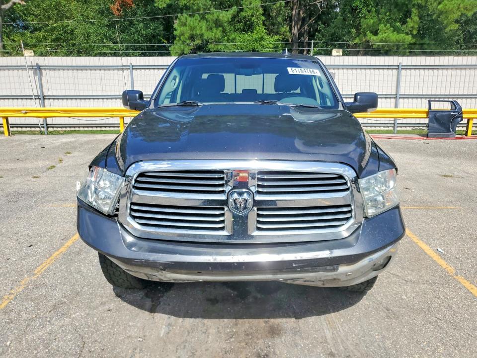 Photo 5 from auction – 2016 RAM 1500 with VIN 3C6RR7LT0GG233370