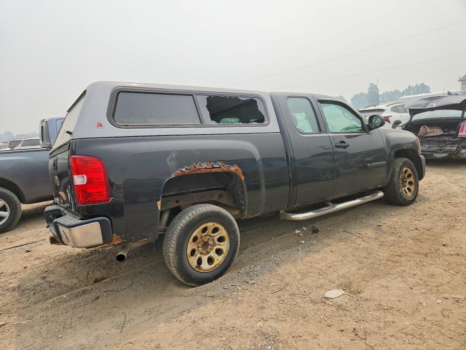 Photo 3 from auction – 2007 CHEVROLET SILVERADO with VIN 1GCEC19X77Z606775