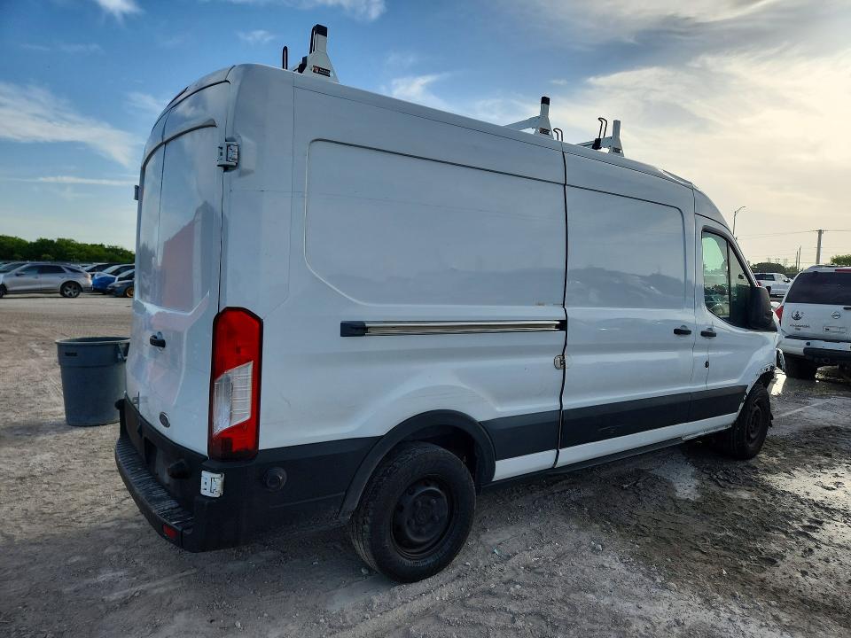 Photo 3 from auction – 2015 FORD TRANSIT with VIN 1FTNR2CM8FKB17733