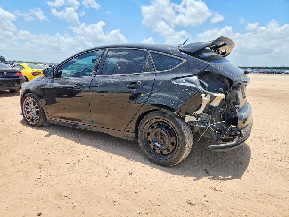Photo 2 from auction – 2018 FORD FOCUS with VIN 1FADP3L91JL332575