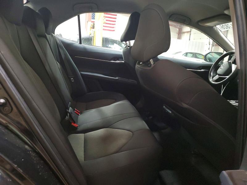 Photo 10 from auction – 2022 TOYOTA CAMRY with VIN 4T1C11AK8NU030648