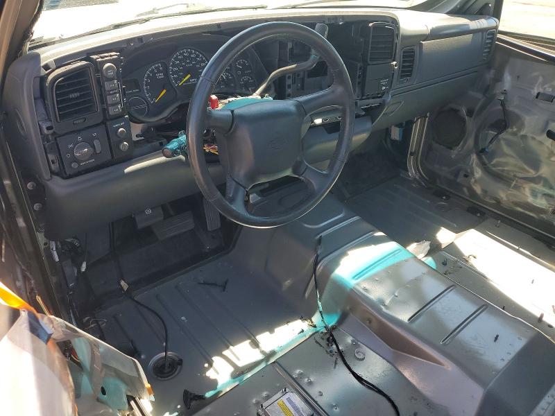 Photo 8 from auction – 2000 CHEVROLET SILVERADO with VIN 1GCEK14T7YZ104650