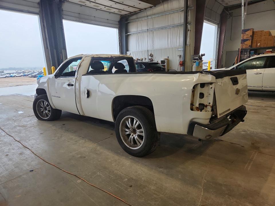 Photo 2 from auction – 2008 CHEVROLET SILVERADO with VIN 1GCEC14X18Z302754