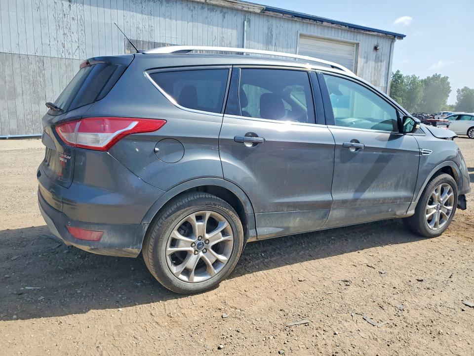 Photo 3 from auction – 2016 FORD ESCAPE with VIN 1FMCU9J94GUA94238