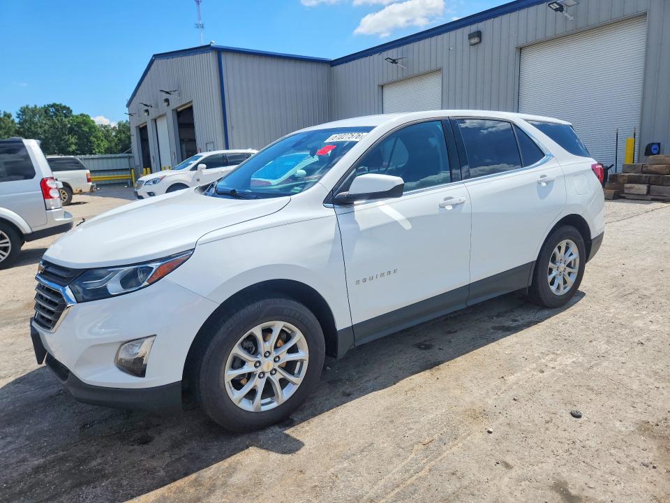CHEVROLET EQUINOX 2020 with VIN 2GNAXUEV3L6239055 - Photo from auction