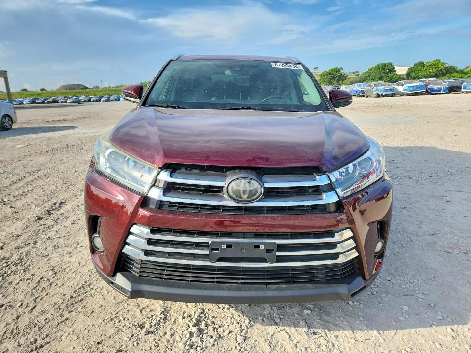 Photo 5 from auction – 2018 TOYOTA HIGHLANDER with VIN 5TDDZRFH6JS865742